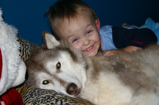 necia-jarrod-cuddles